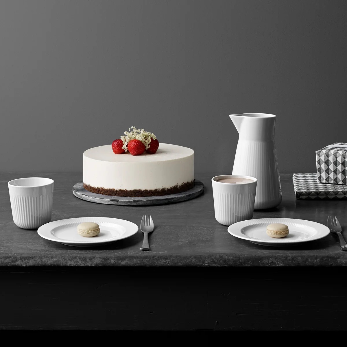Porcelánová nádoba na kuchyňské náčiní Eva Trio Legio Nova, bílý porcelán v moderním skandinávském stolování